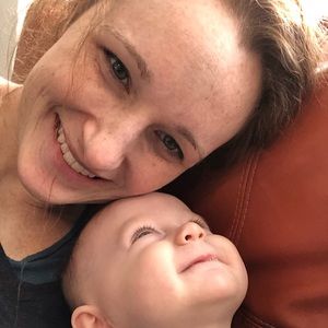 Meet your Posher, Lora
